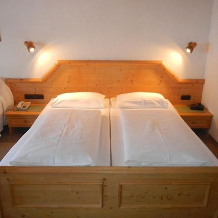 Hotel Garni Luggi Leitner Mittelberg Exterior foto