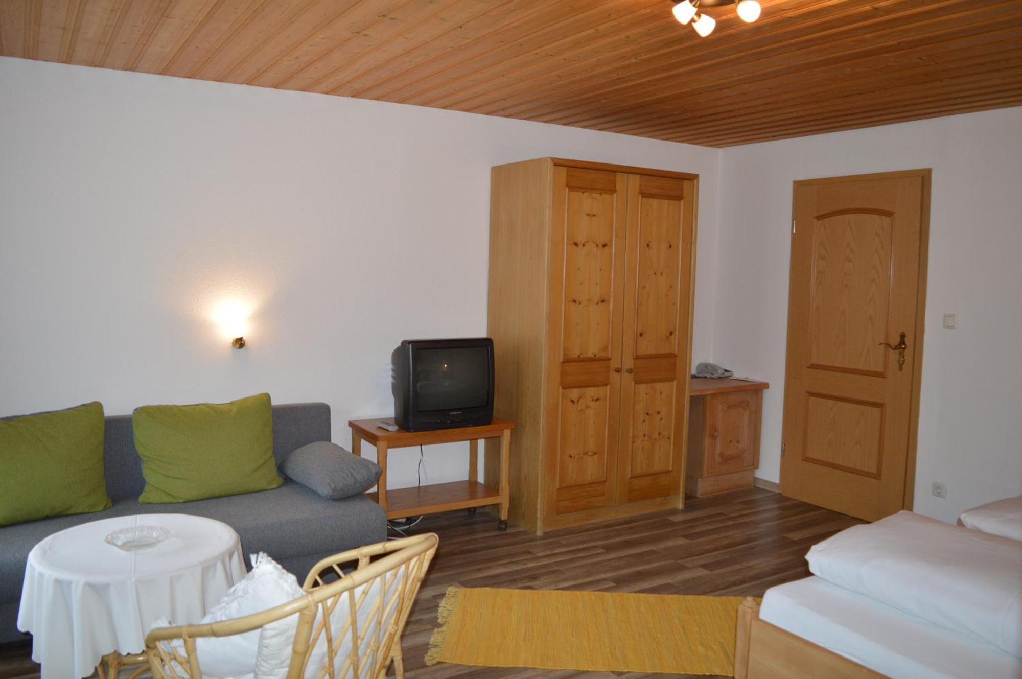 Hotel Garni Luggi Leitner Mittelberg Zimmer foto